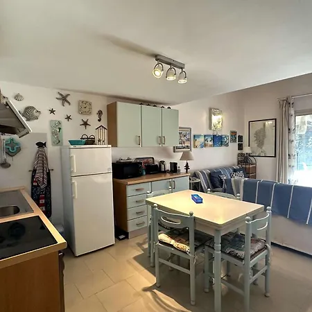 Holiday home Mini-villa 3 Pieces Avec Terrasse Et Parking A 300m De La Plage - Fr-1-62-177 Zonza